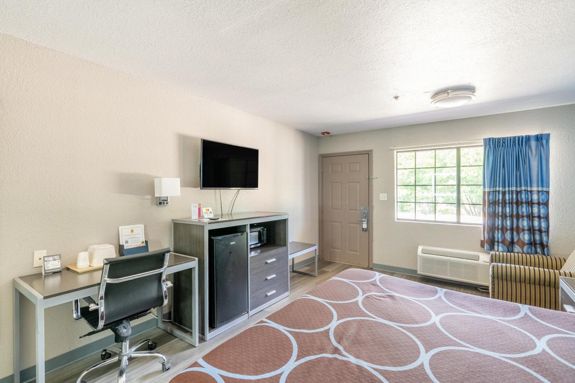 Super 8 By Wyndham San Antonio/Riverwalk Area Dış mekan fotoğraf